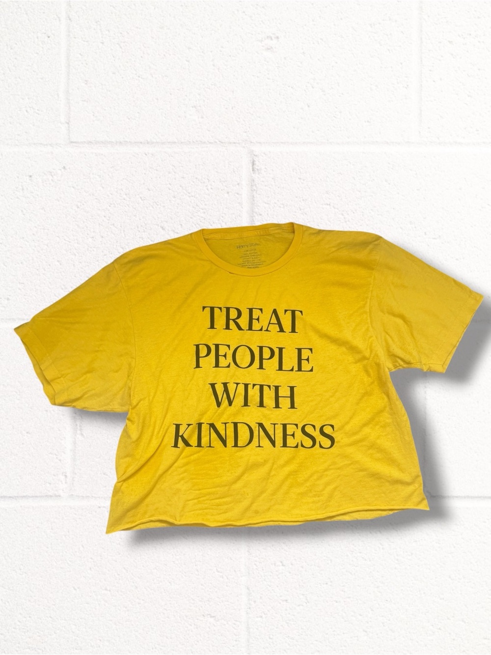 Harry Styles Live on Tour Yellow Crop Tee 'Treat People With Kindness', Large